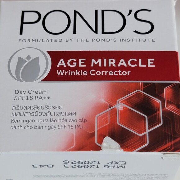 POND'S Age Miracle Wrinkle Corrector SPF 18 Pa++ Anti Aging Day Cream 1.7 oz 50g - Picture 6 of 15